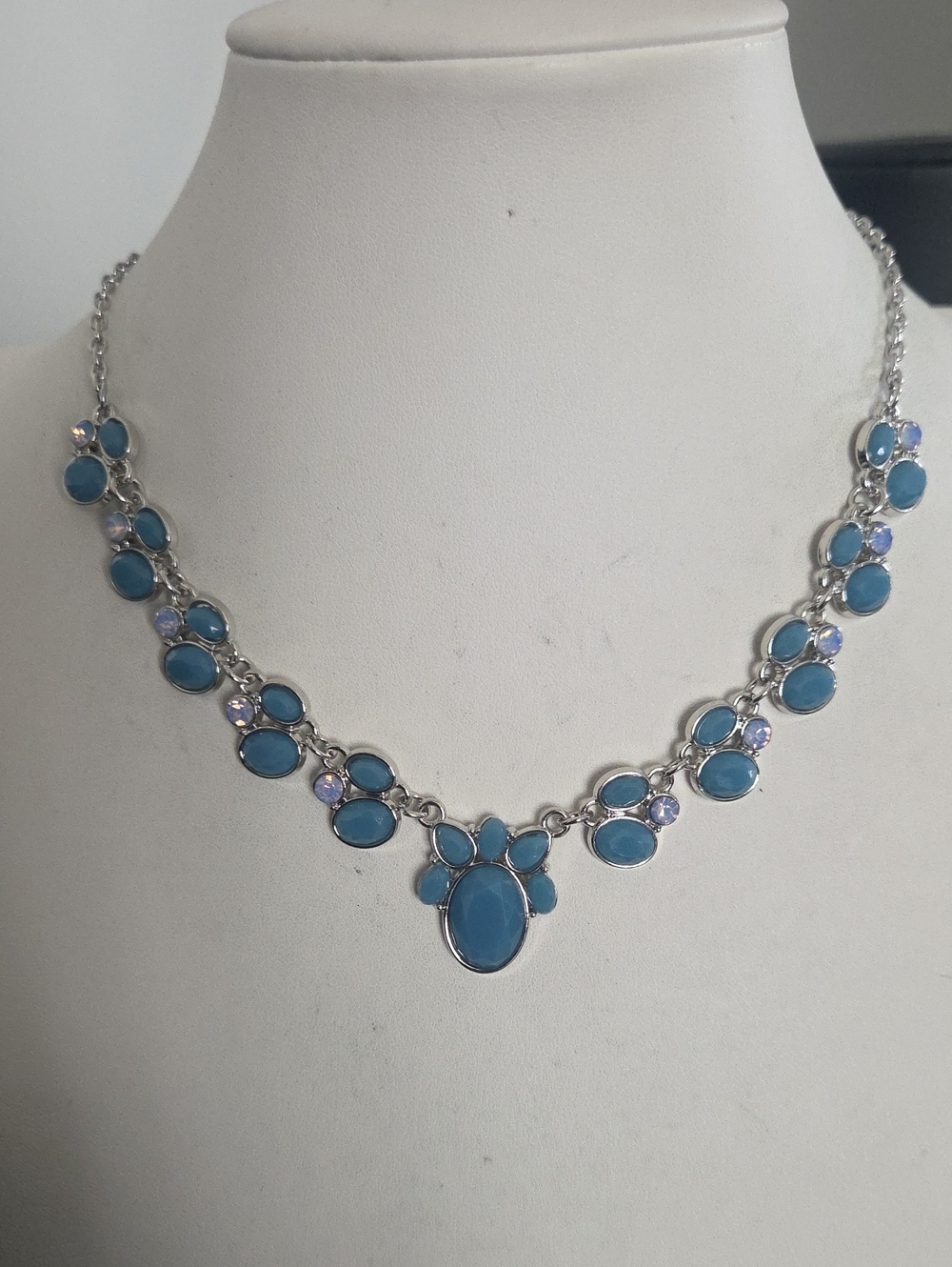 Paparazzi Fairytale Forte Blue Irridescent Necklace NWT